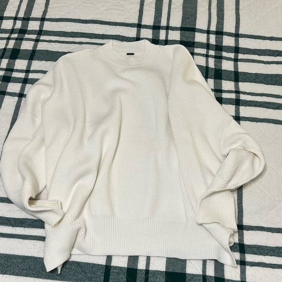 NWOT Free People Easy Street Tunic - color Painted White - Picture 3 of 4